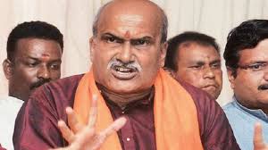 ದೇಶದ್ರೋಹಿಗಳು ಆದಿತ್ಯ, ಅಬ್ದುಲ್ಲಾ ಯಾರೇ ಆಗಿದ್ದರೂ ಗಲ್ಲಿಗೇರಿಸಿ: ಮುತಾಲಿಕ್